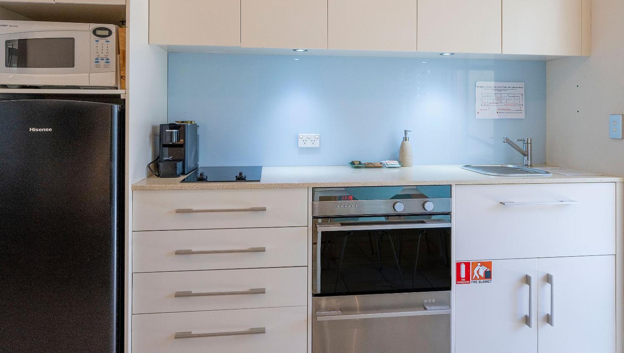 Julians Apartments Byron Bay Bilik gambar